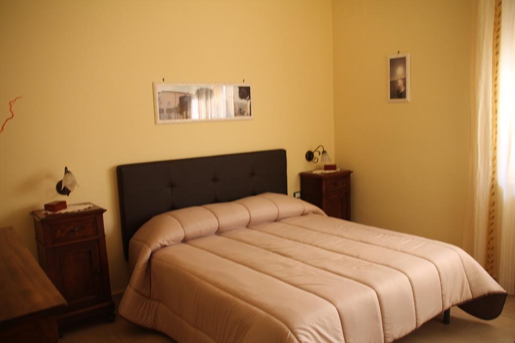 B&B A Casa Di Nonna Fondi Kültér fotó
